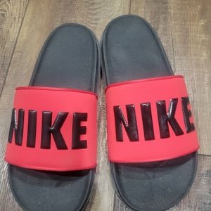 Nike slides